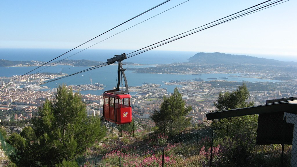 Mont Faron dominant Toulon
