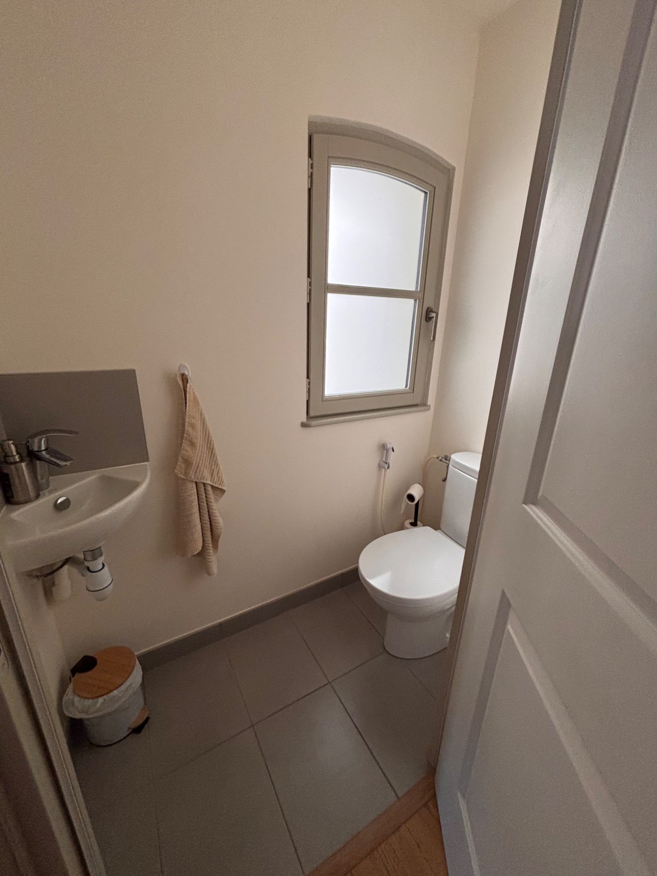 WC indépendant au niveau de l’entrée